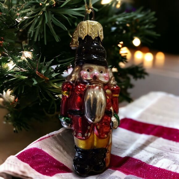 3" Red Nutcracker Soldier Ornament Hand Blown Glass Thomas Pacconi Classics 2002 - Picture 1 of 4
